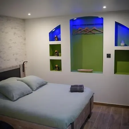 Nuit De La Sagesse Jacuzzi Terrasse Et Parking Privé Apartamento *