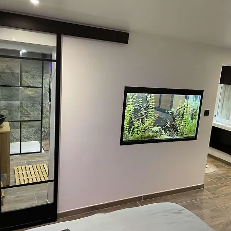 Nuit De La Sagesse Jacuzzi Terrasse Et Parking Privé Apartamento